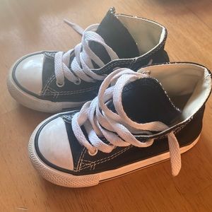 Toddler size 7 Converse shoes
